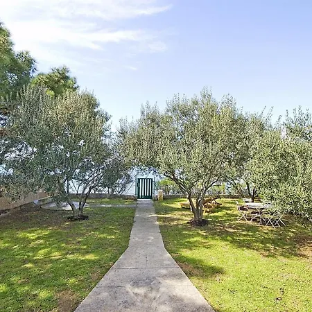 Seaside Holiday House Privlaka, Zadar - 18509 * Privlaka (Zadar)