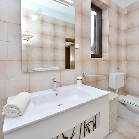Seaside Holiday House Privlaka, Zadar - 18509 Prázdninový dům